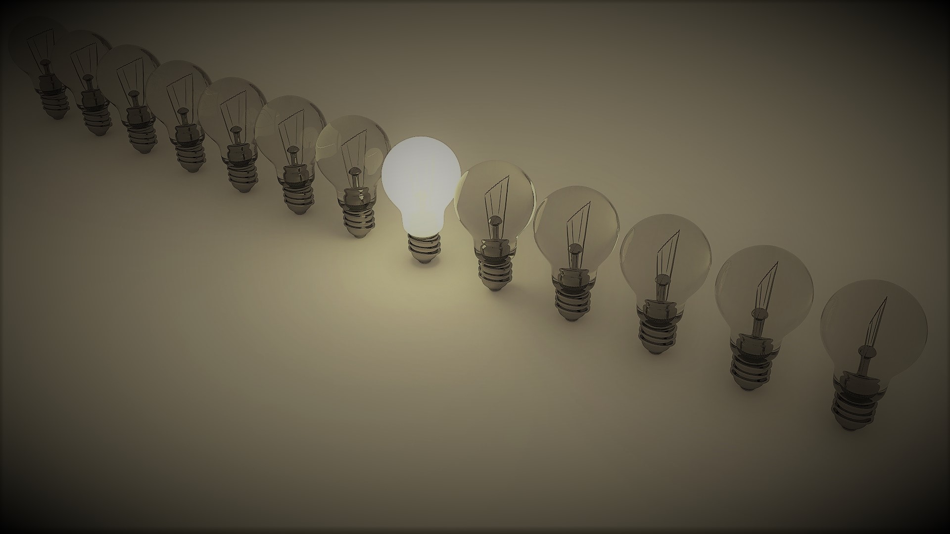 light-bulbs-1125016_1920 (2)